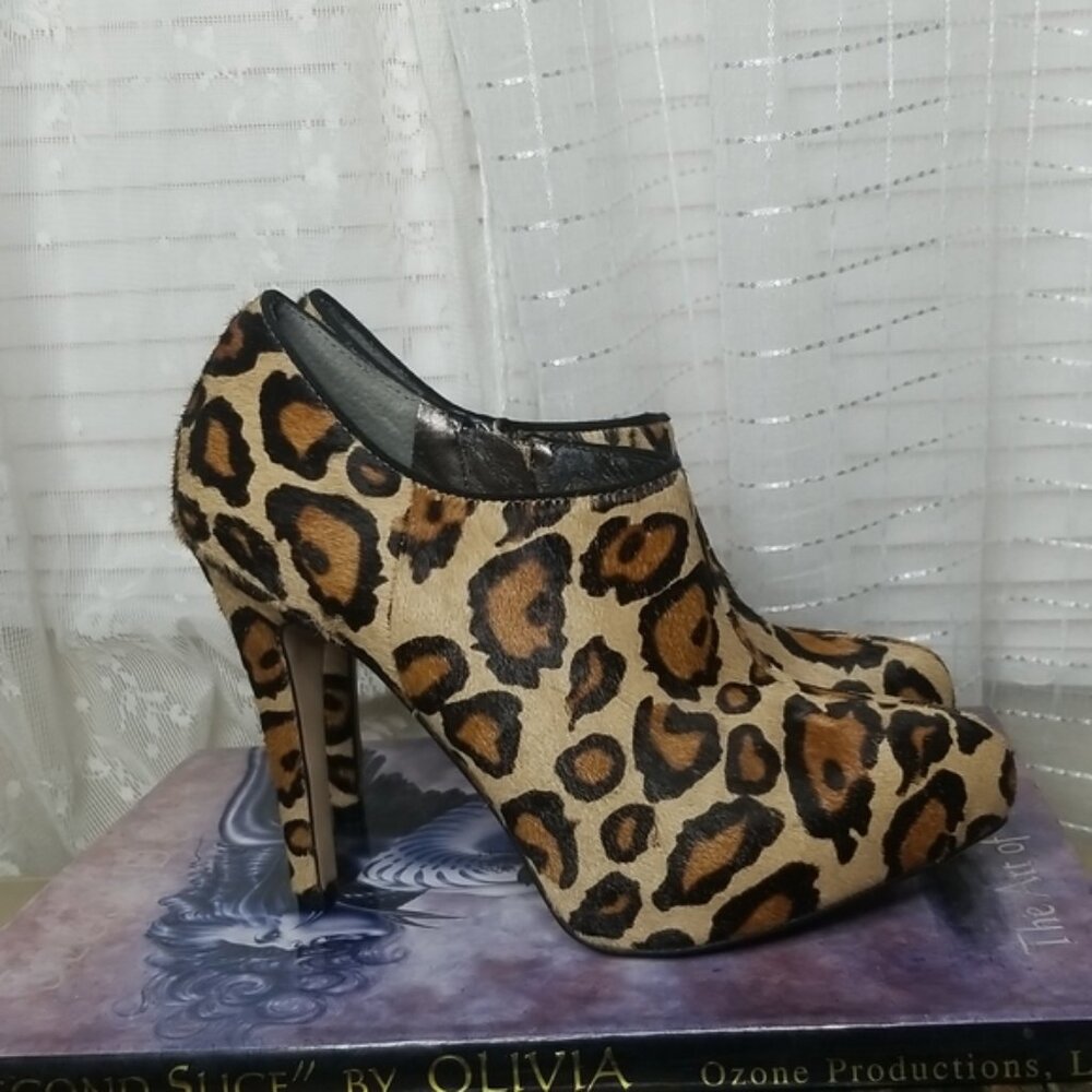 Sam Edelman Leopard Print Horse Hair Platform Spike Heel Ria Ankle Booties Sz8.5